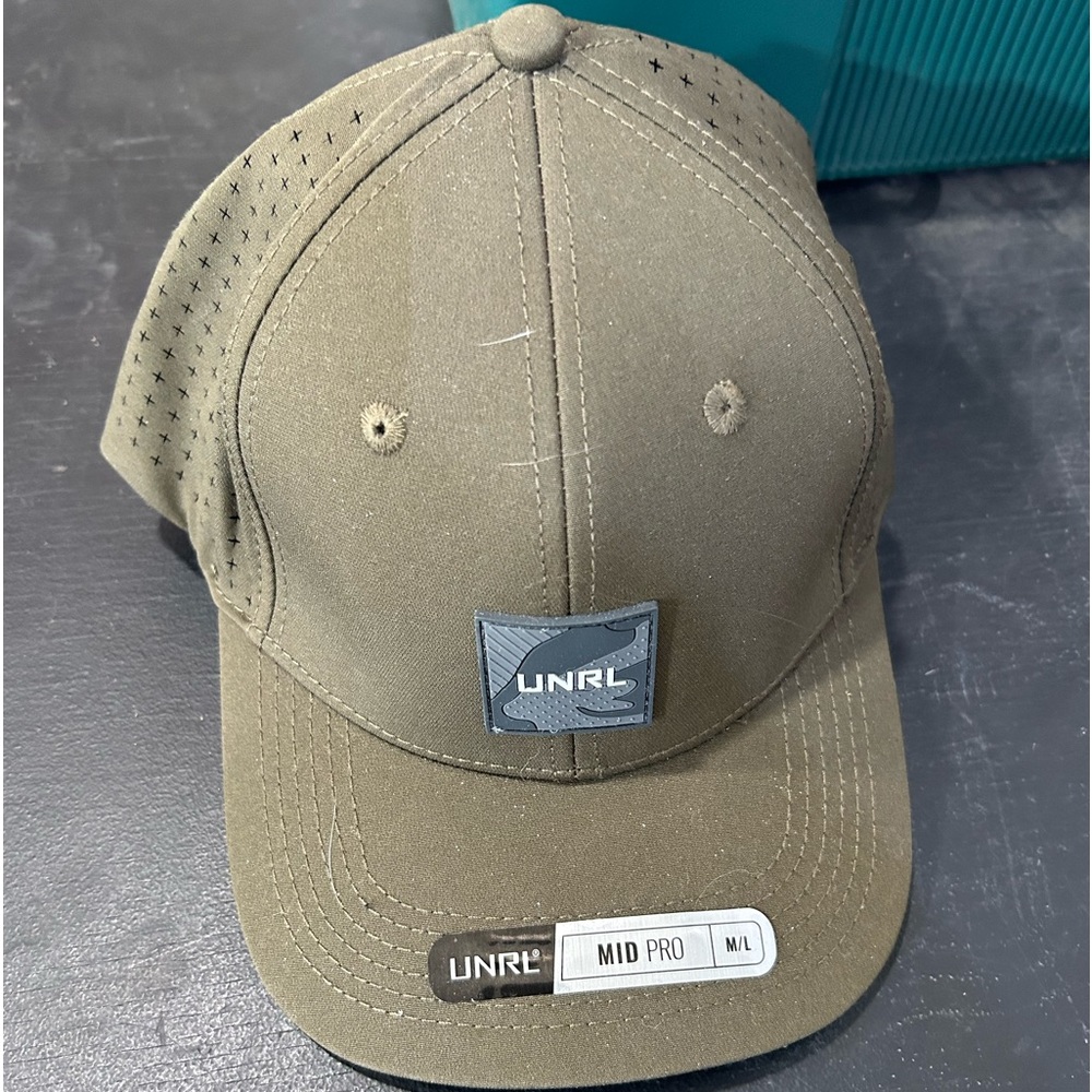Unrl golf flex fit hat M/L